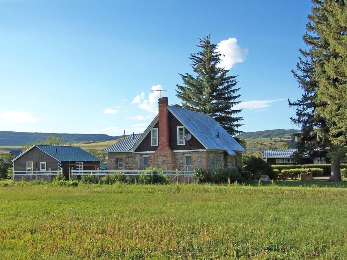 Rolling R Guest Ranch Guest House Meeker Bilik gambar
