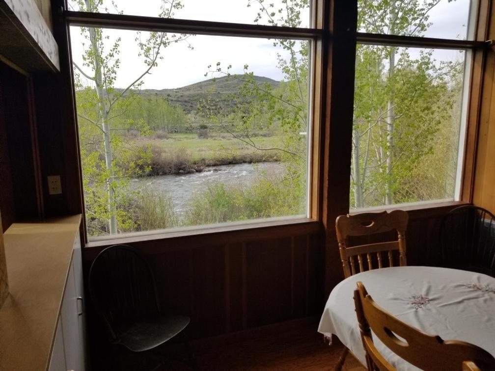Rolling R Guest Ranch Guest House Meeker Bilik gambar