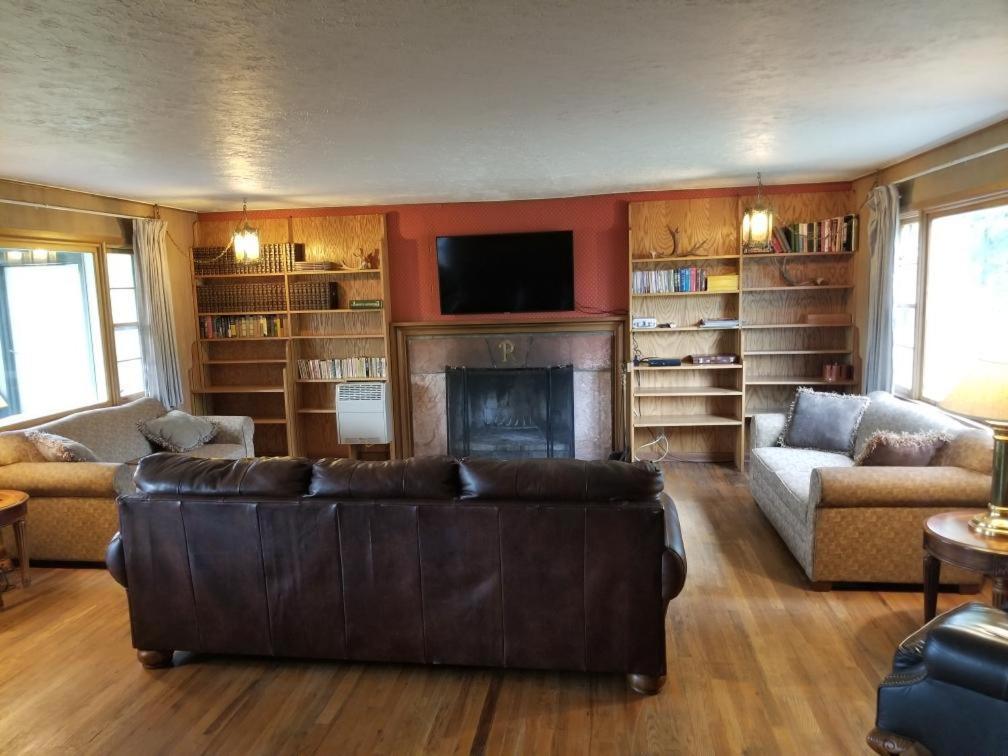 Rolling R Guest Ranch Guest House Meeker Bilik gambar